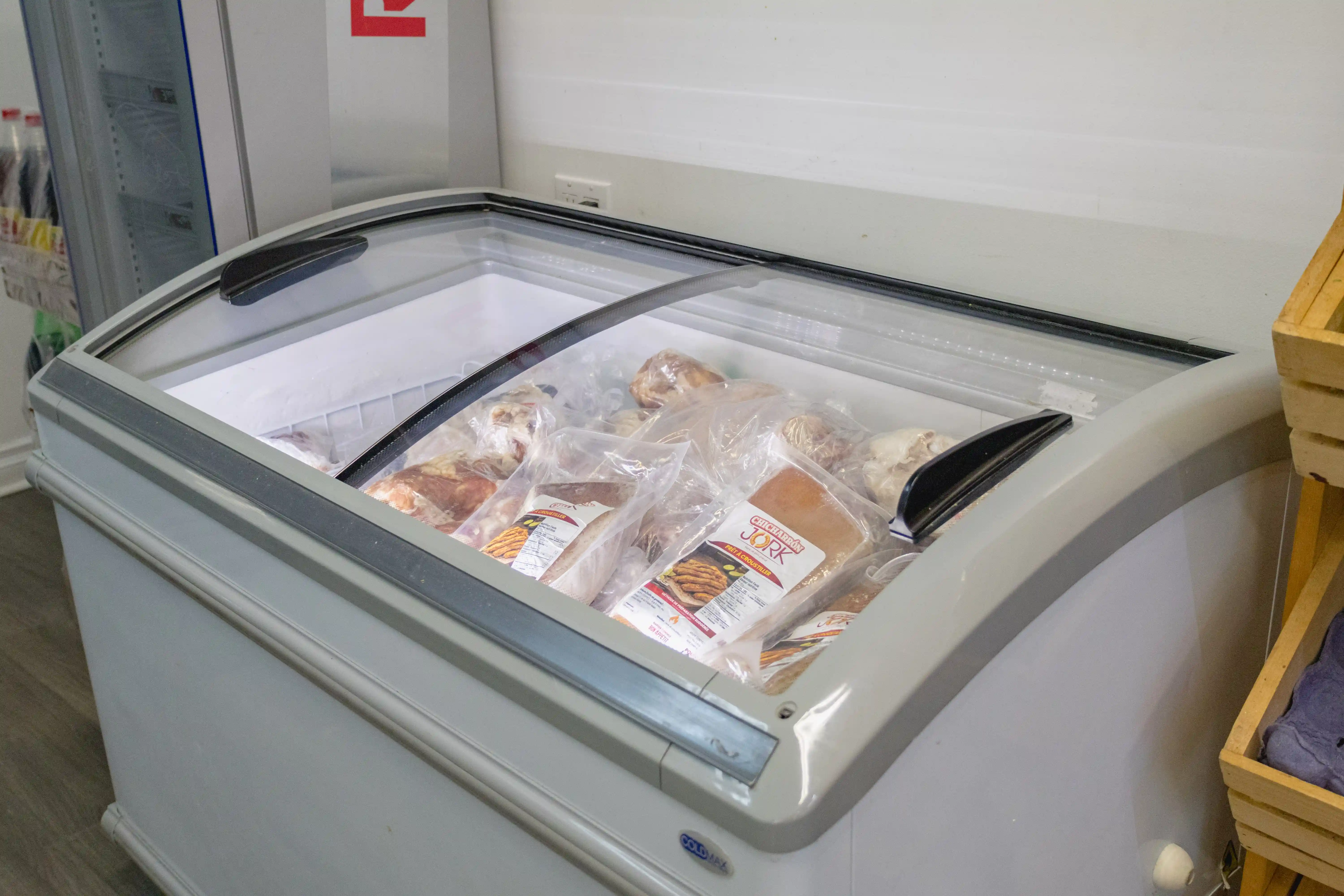 Contactez Aliments Jork - transformateur de viande à Repentigny, Québec